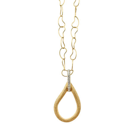 Gold Pendant Necklace