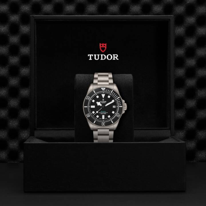 Tudor Pelagos Ultra Manufacture Calibre MT5612-U Unidirectional rotating bezel m2543c1a7nu-0001