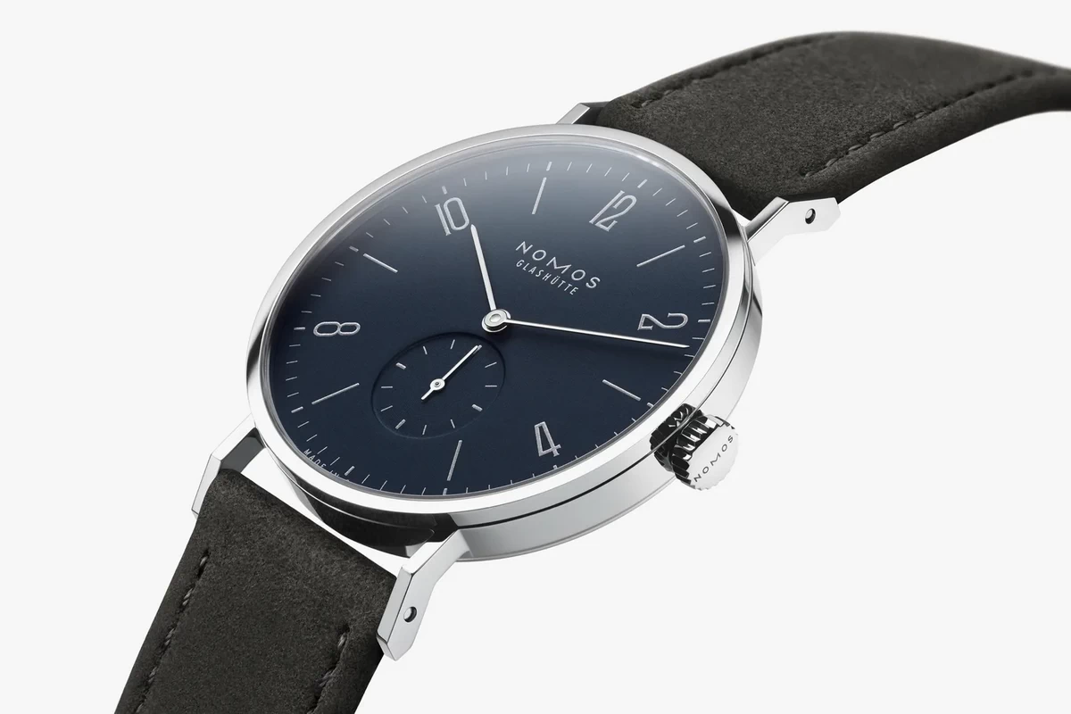 0166 0167 Tangente 38 Nachtblau 2024 Detail 1