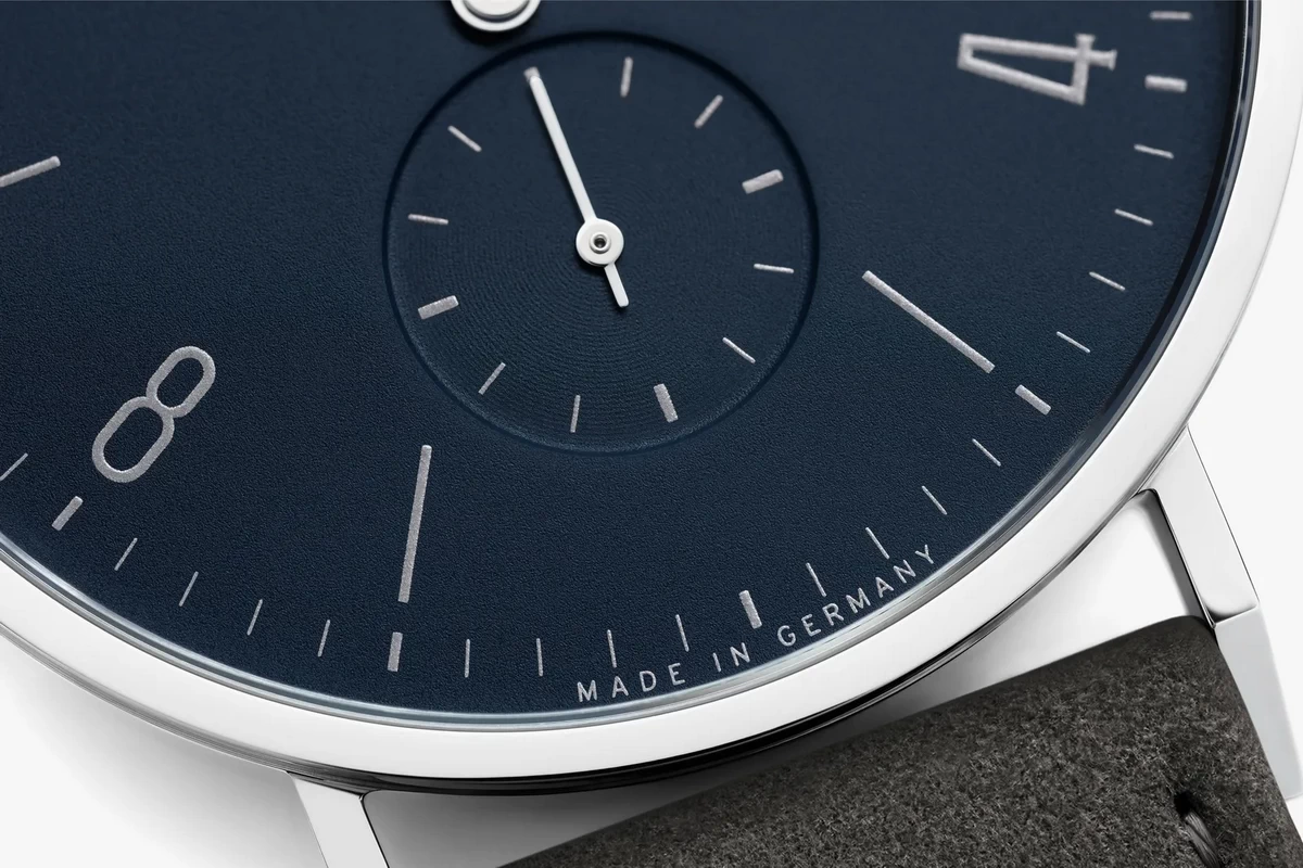 0166 0167 Tangente 38 Nachtblau 2024 Detail 2